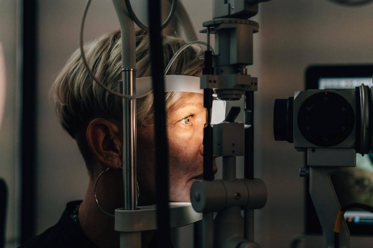 Optik Breiderhoff Brillengeschäft und Optiker in Essen Leistung Kontaktlinsen Nachkontrolle